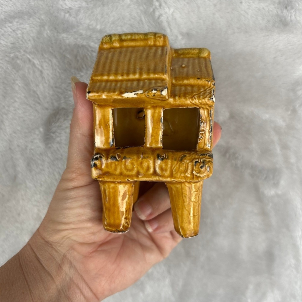 Vintage tiki castle aquarium decor Miniature Pagoda House‎ Ceramic Mid century
